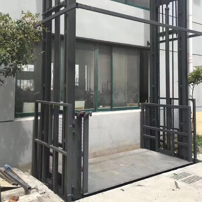 阿坝5吨室外升降货梯